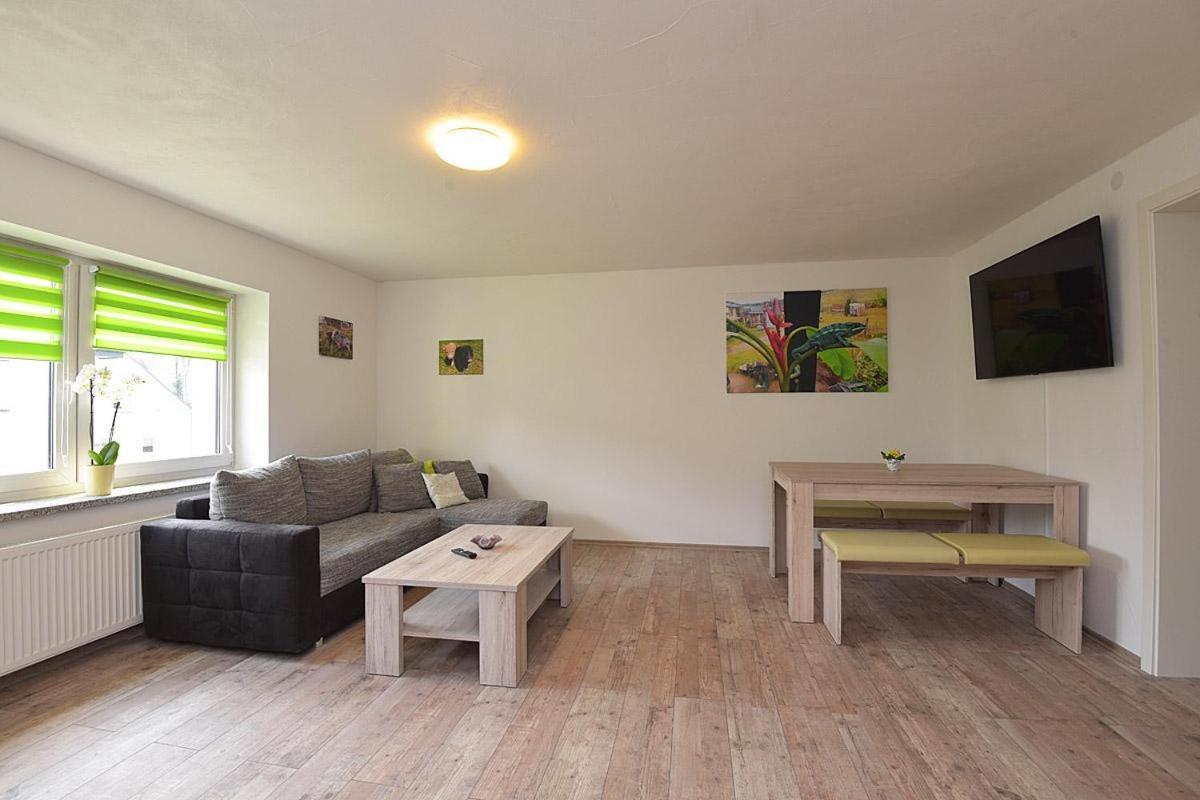 Gasthaus Und Hotel Peterhaensel Spechtsbrunn Δωμάτιο φωτογραφία